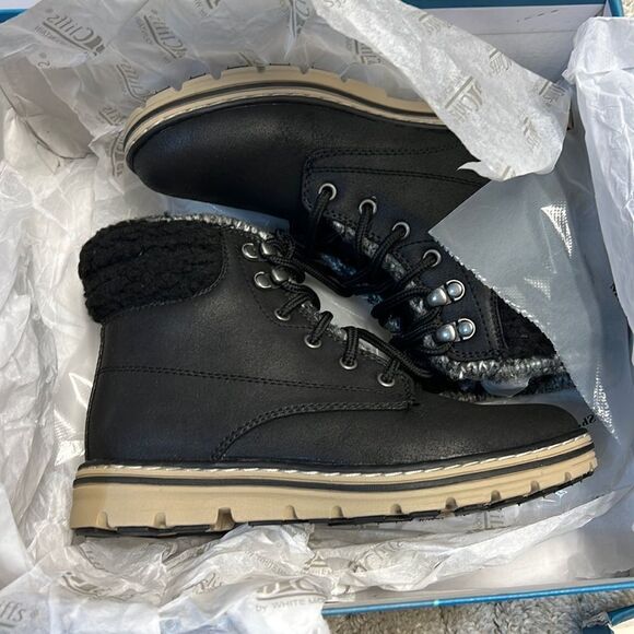 CLIFFS BY WHITE MOUNTAIN - Karis Boots - Picture 1 of 4